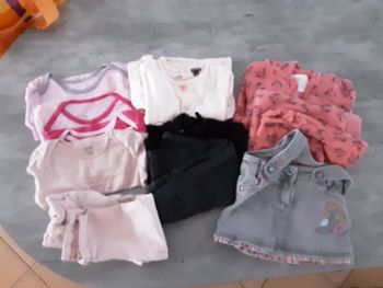 Lot vêtements fille 2ans
