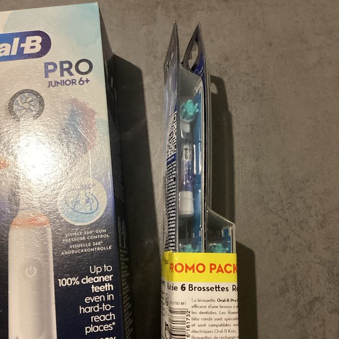 Brosse a dents électrique la reine des neiges - photo numéro 2