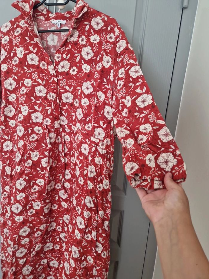 Robe longue fleuri rouge crème taille 44-46 très bon état - photo numéro 3