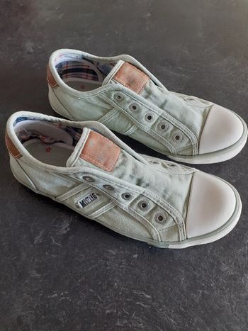 Baskets femme mustang kaki pointure 37