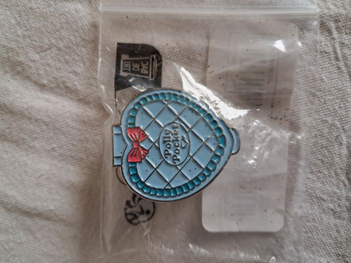 Lot de 4 pin's polly pocket neufs - photo numéro 8