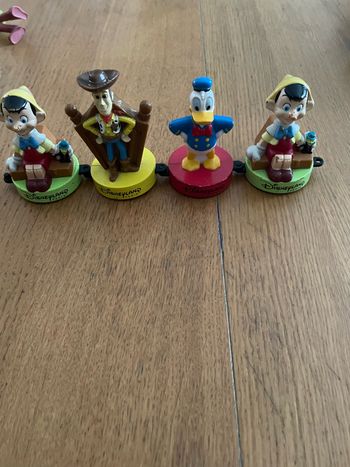 Figurine Disneyland paris