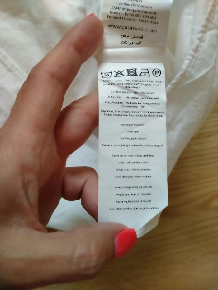 Haut blanc. Manches courtes. Femme . Promod.
Taille 36 - photo numéro 12