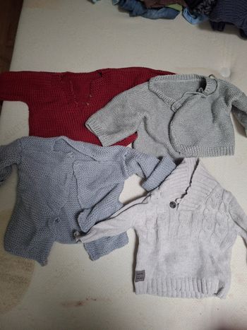 Lot pull/ gilet