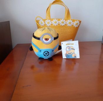 Neuf: Doudou-Peluche "Les Minions"