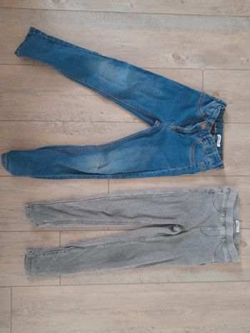 Lot de 2 jeans fille 7 ans