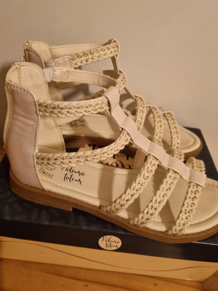 Sandales fille blanche taille 35 - photo numéro 5