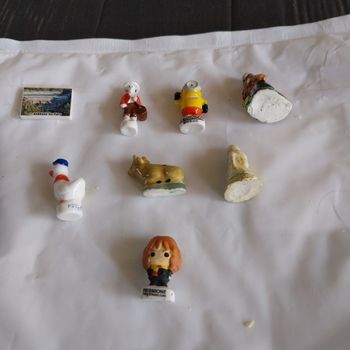 8 fèves lot No 5 à 3 euros