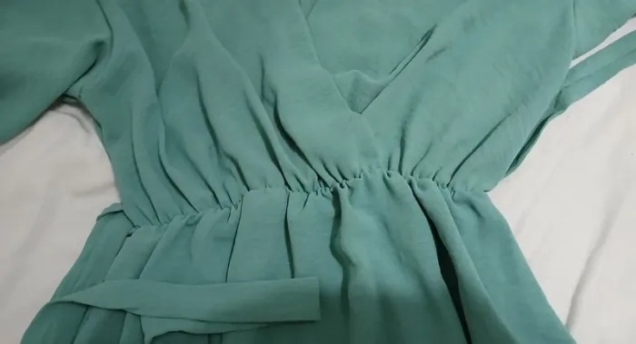Robe courte verte d'eau taille 42 - photo numéro 4