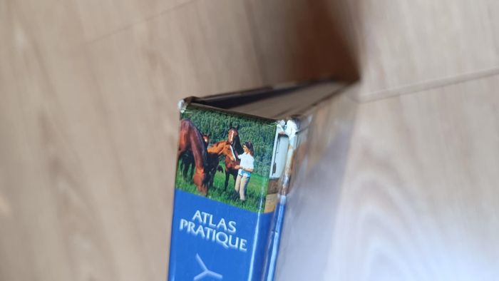 Livre Atlas Pratique Mon cheval Mon poney - photo numéro 3