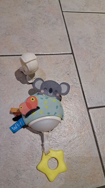 Mobile musical koala