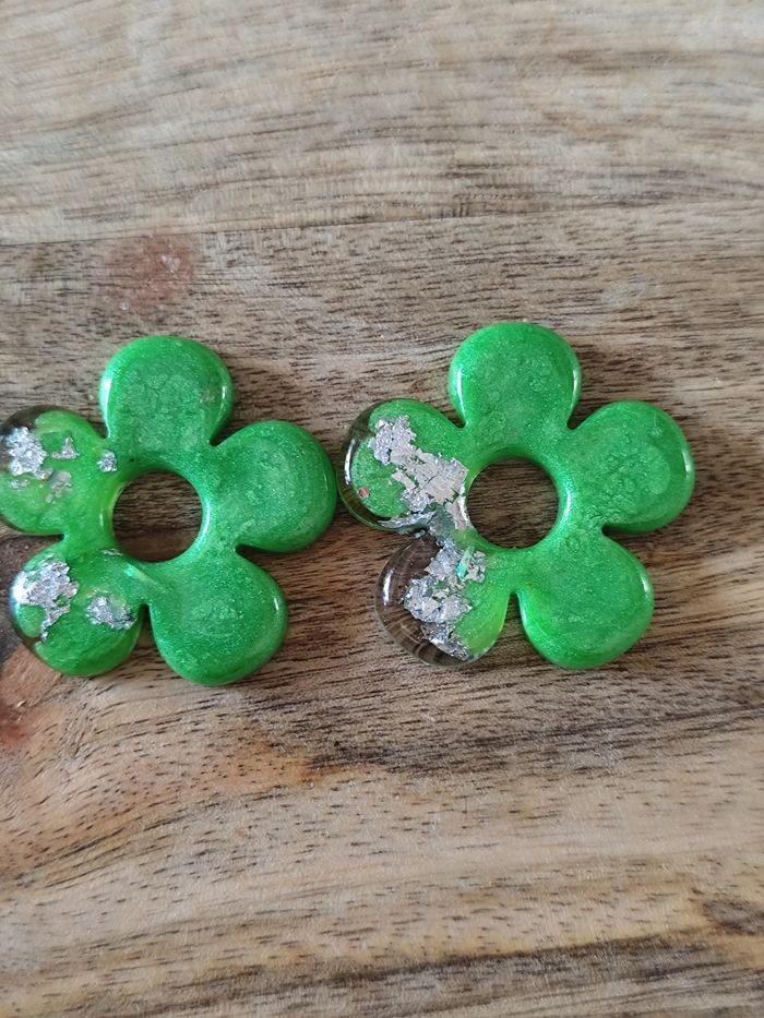 Boucles d'oreilles créoles vendues avec pampilles - photo numéro 4