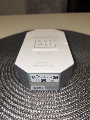 Parfum Kayali Vanilla Candy