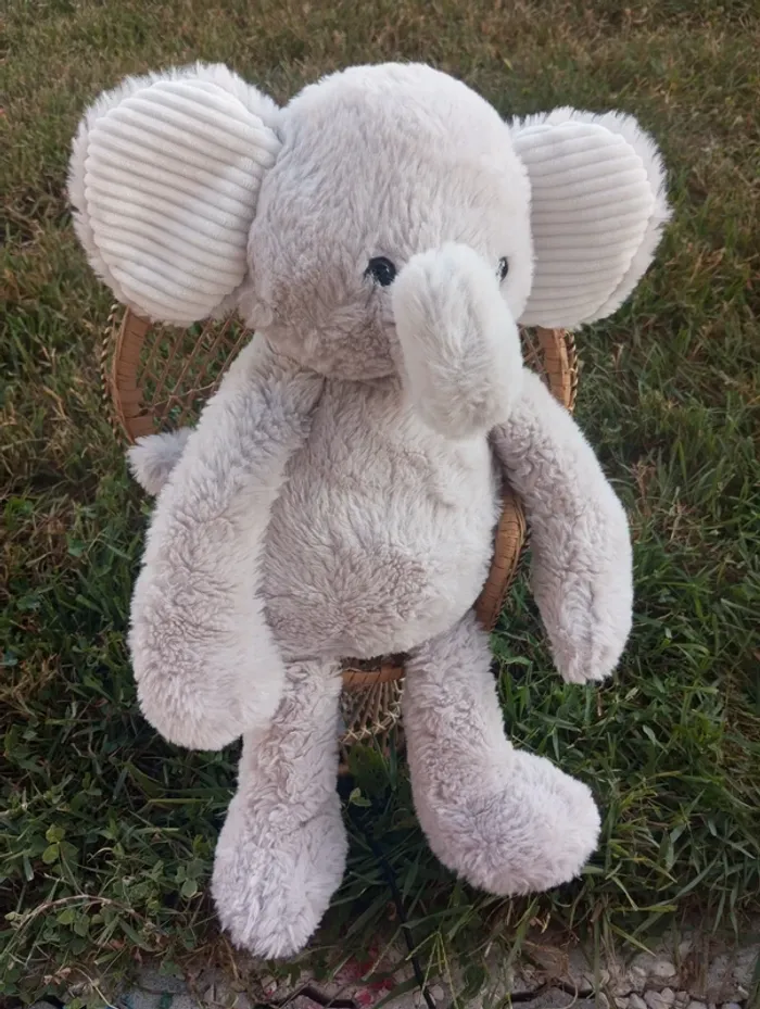 Peluche éléphant neuf