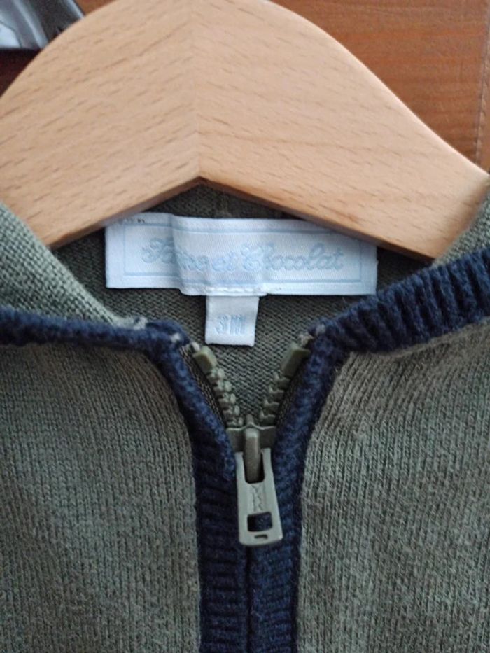 Gilet tartine et chocolat 3 mois tbe - photo numéro 3