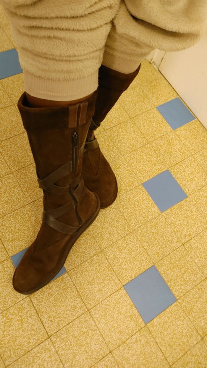 Bottes en cuir et caoutchouc - photo numéro 3