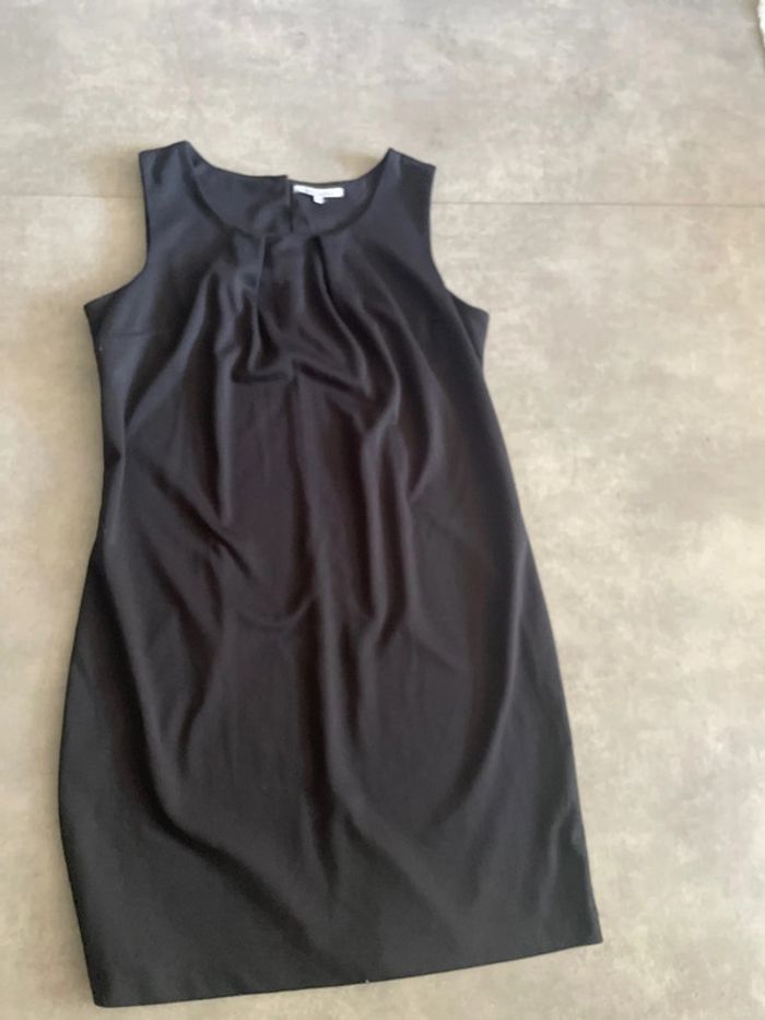 Robe noire - photo numéro 5