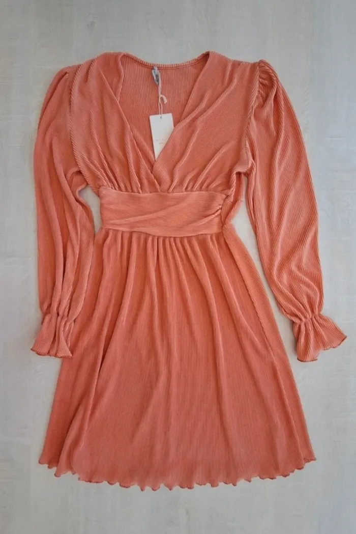 Robe Imicoco Made in Italy - neuf etiquette - taille unique - décolleté V plongeant - corail