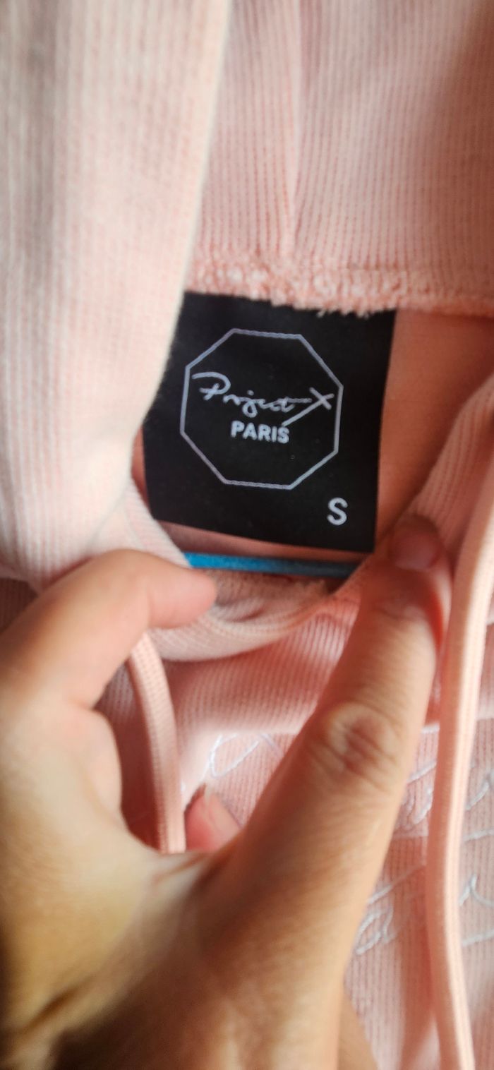 Sweat a capuche - photo numéro 3