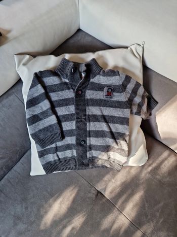 Veste pull obaibi 6 mois