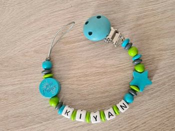 Attache sucette personnalisé