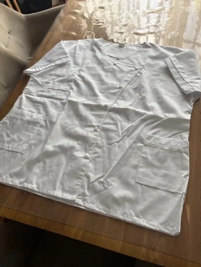 blouse de travail femme en coton strillé taille 48 / XXXL - photo numéro 3