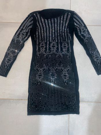 Robe pull noir avec strass