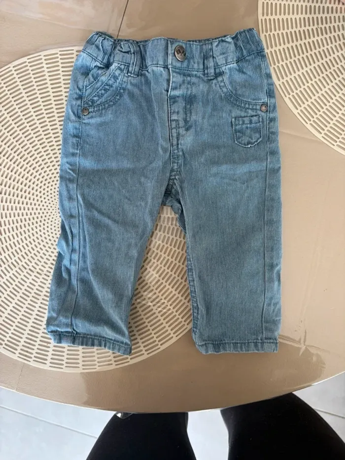 Lot Jeans 9 mois - photo numéro 7