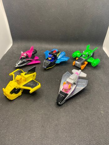 Lot de 5 avions métal pat patrouille 