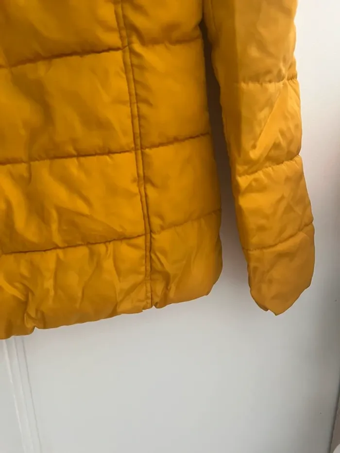 Doudoune jaune avec capuche fausse fourrure LH T38 - photo numéro 6