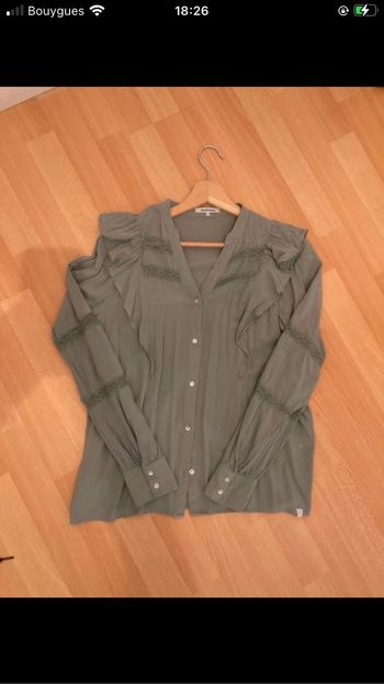 Blouse kaki