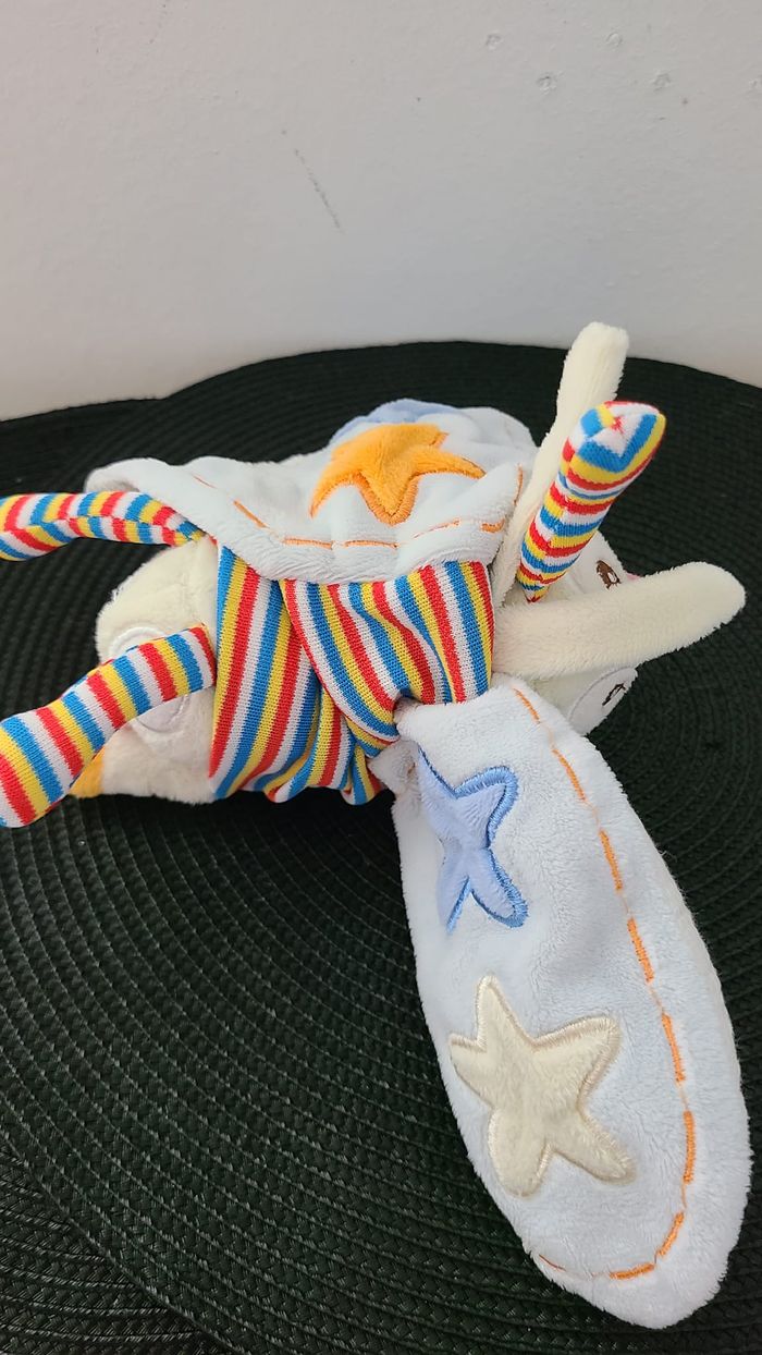 Doudou et compagnie Taille : environ 24 cm Doudou papillon Chenille qui se transforme en papillon. - photo numéro 3