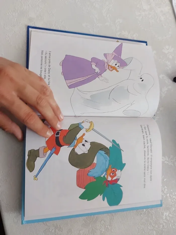 Livre Disney Donald et le fantôme - photo numéro 3