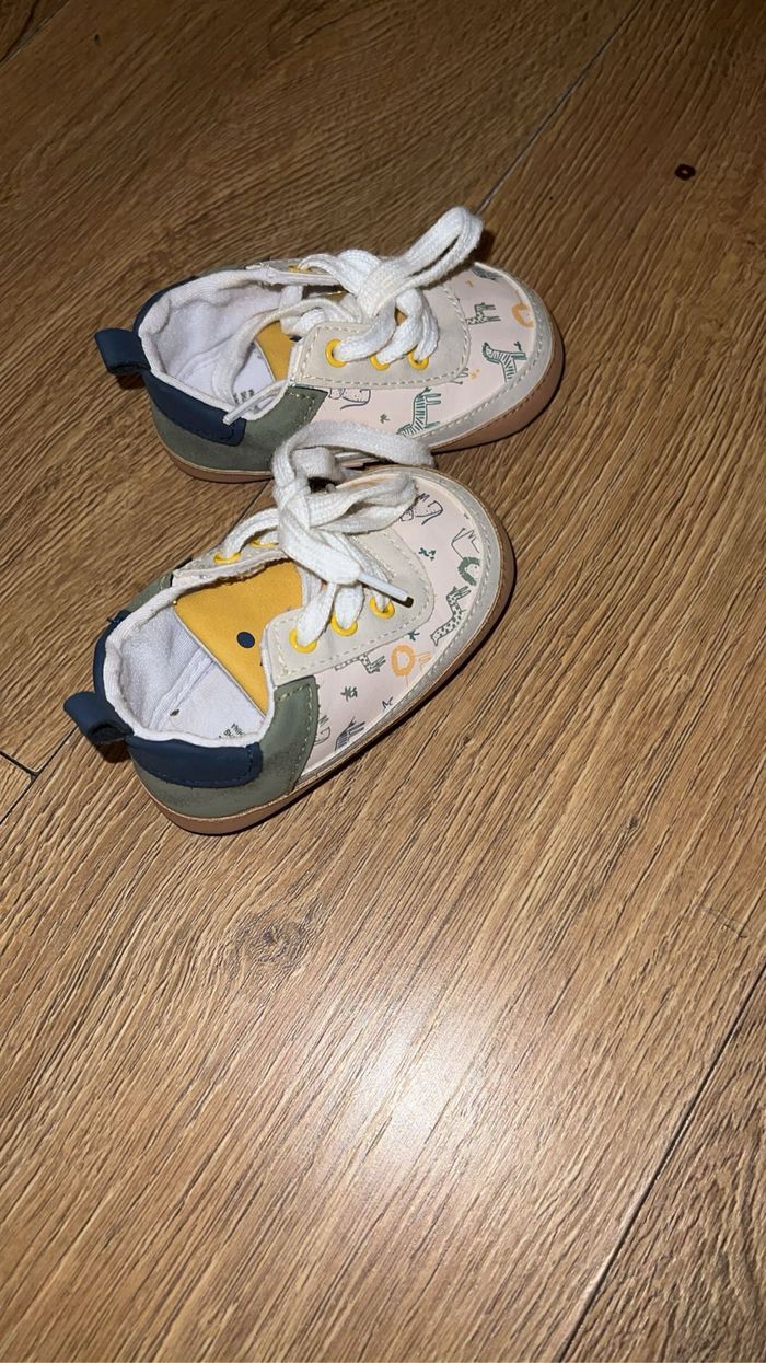 Lot de chaussures bébé - photo numéro 6