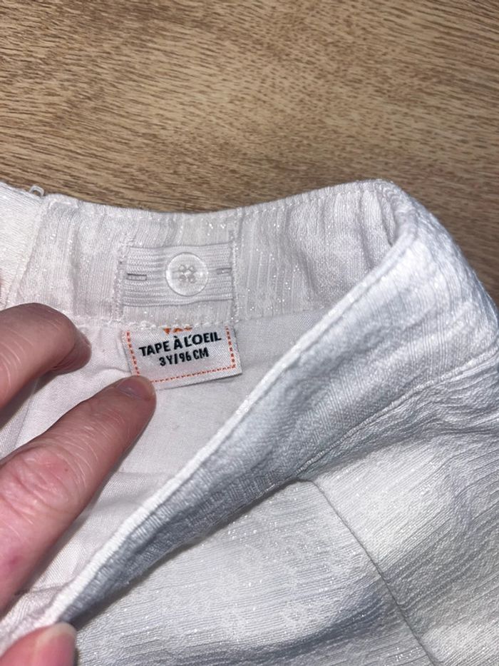 Jupe blanche neuve habillé tape à l’œil - photo numéro 3