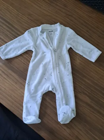 Pyjama velour léger 1mois neuf