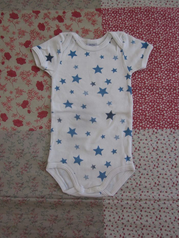 Lot de 3 Body manches courtes blanc et bleu 12 mois - photo numéro 2
