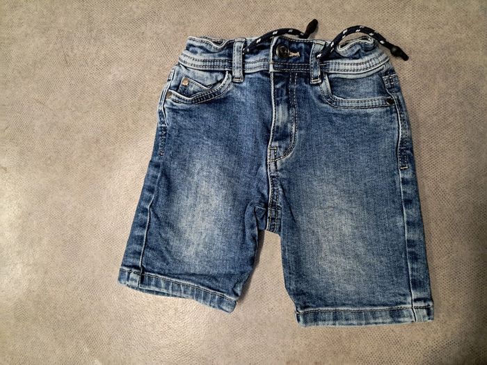 short jean garcon 2 ans tape à l'oeil