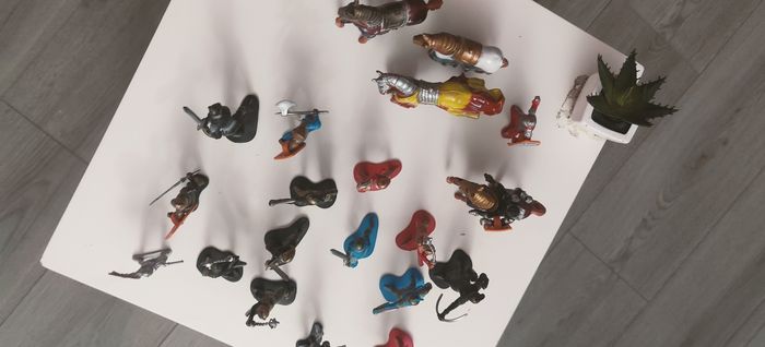 Lot figurines chevaliers et chevaux - photo numéro 5