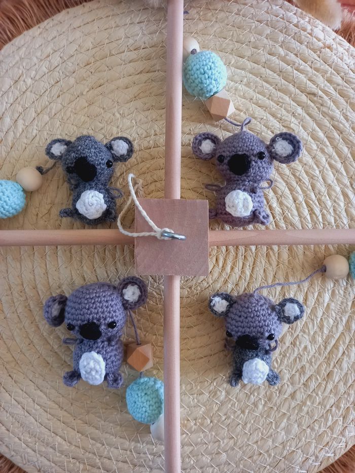 Mobile bois petits koalas amigurumi perles bois 🐨 - photo numéro 4