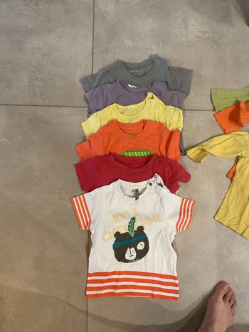Lot t shirt 18 mois