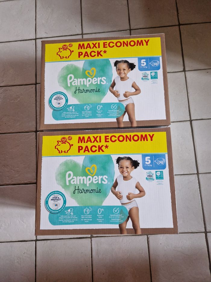 140 couches Pampers Harmonie taille 5