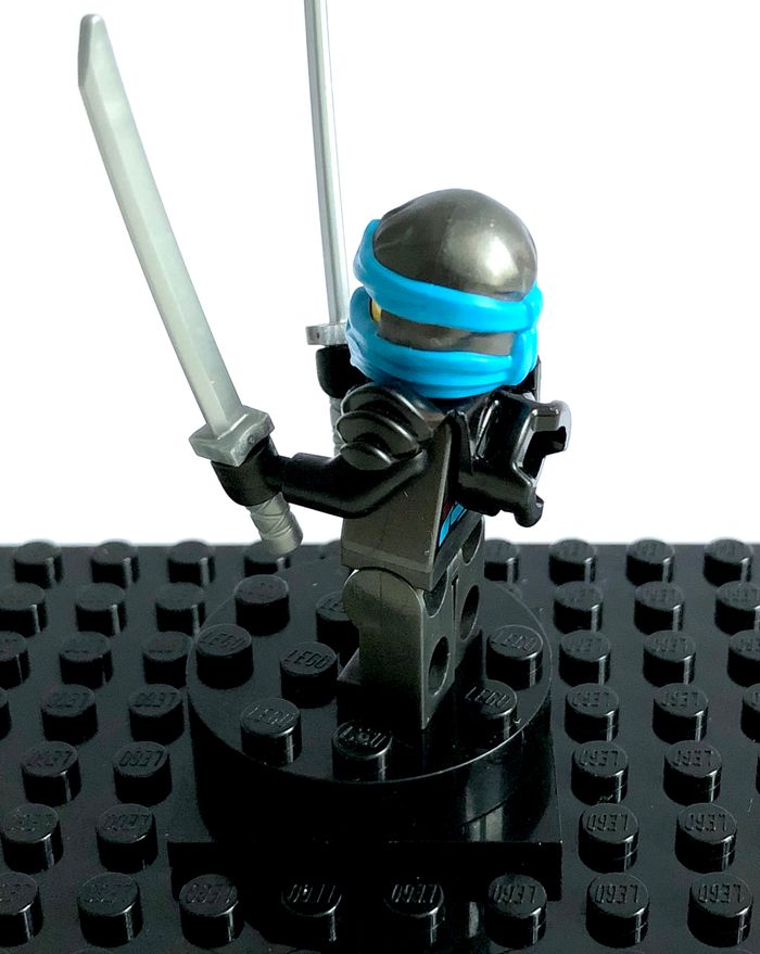 LEGO Ninjago The Hands of Time - Nya, black armor - photo numéro 3