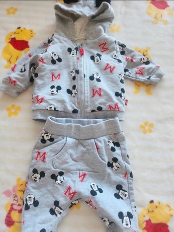 Ensemble Disney baby / 3 mois 