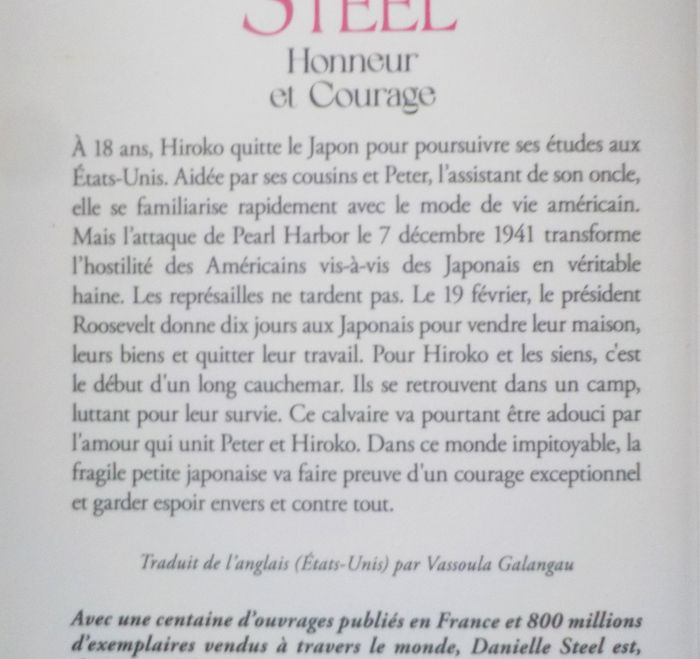 HONNEUR ET COURAGE de Danielle STEEL Ed. France Loisirs V2 - photo numéro 2
