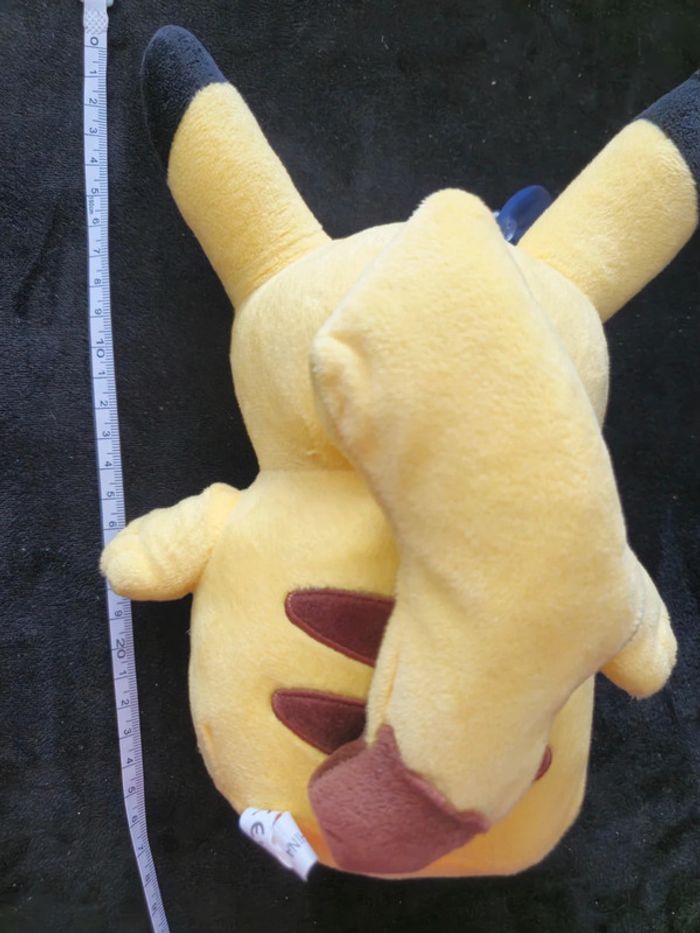 Peluche pikachu 28 cm - photo numéro 4