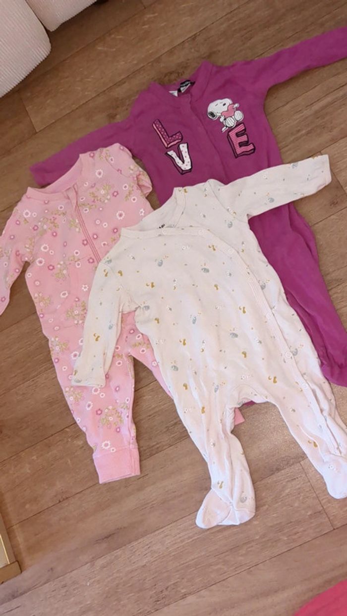 Lot 3 Pyjamas 3 mois