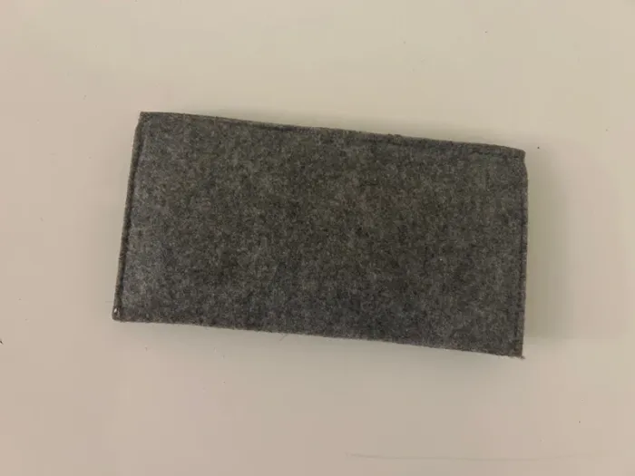 Louis pion étui à lunettes en feutrine gris - photo numéro 2