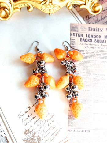 Magnifique paire de boucles d'oreilles pendantes vintage Y2k