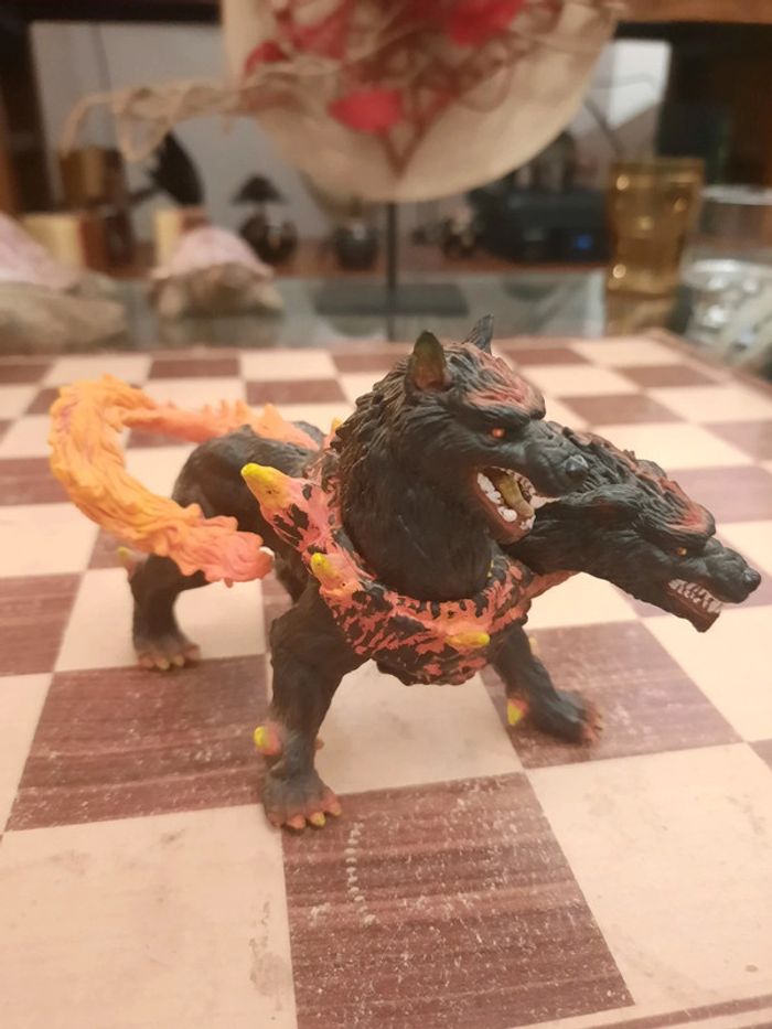 Schleich eldrador cerbère - photo numéro 2